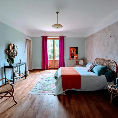 Alojamento de Acomodação e Pequeno-almoço La Maison De Marie *