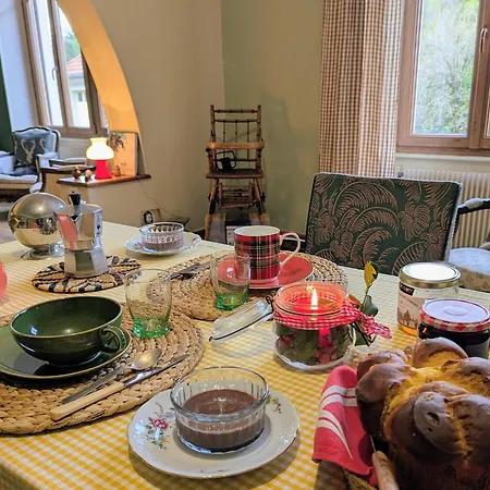 La Maison De Marie Bed and breakfast